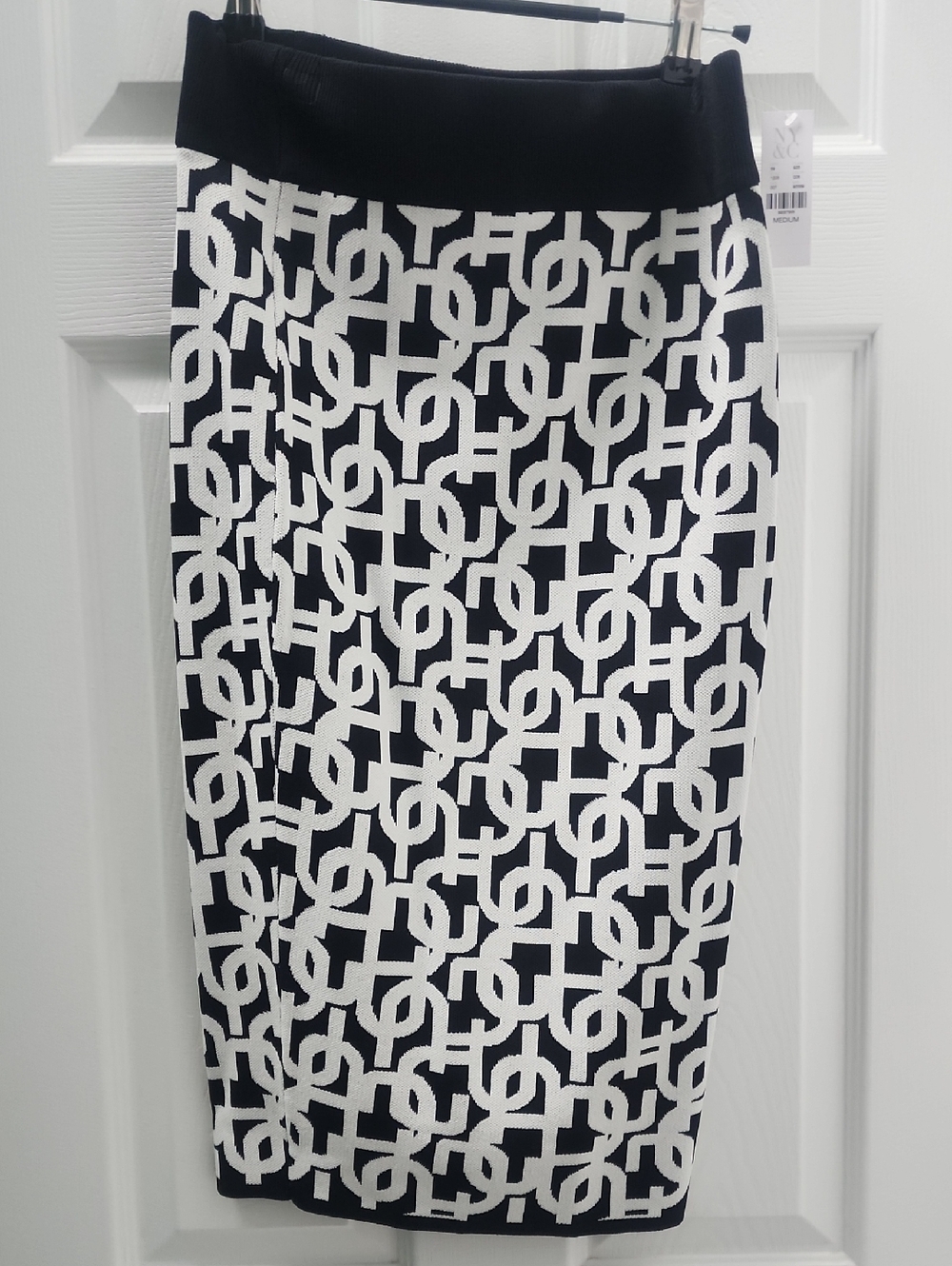 New York & Company Black and White Geometric Pencil Skirt